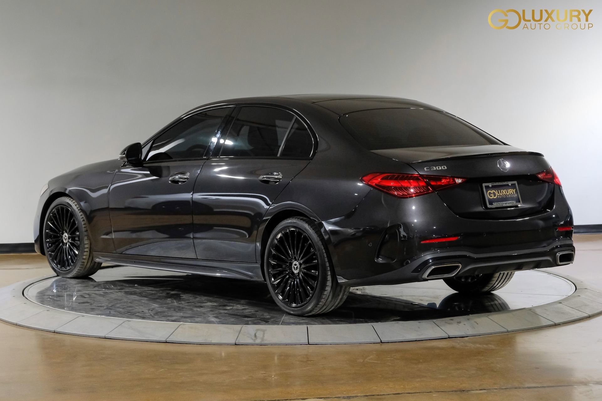 Used 2024 Mercedes-Benz C 300 Sedan w/ Pinnacle Trim Package image 12