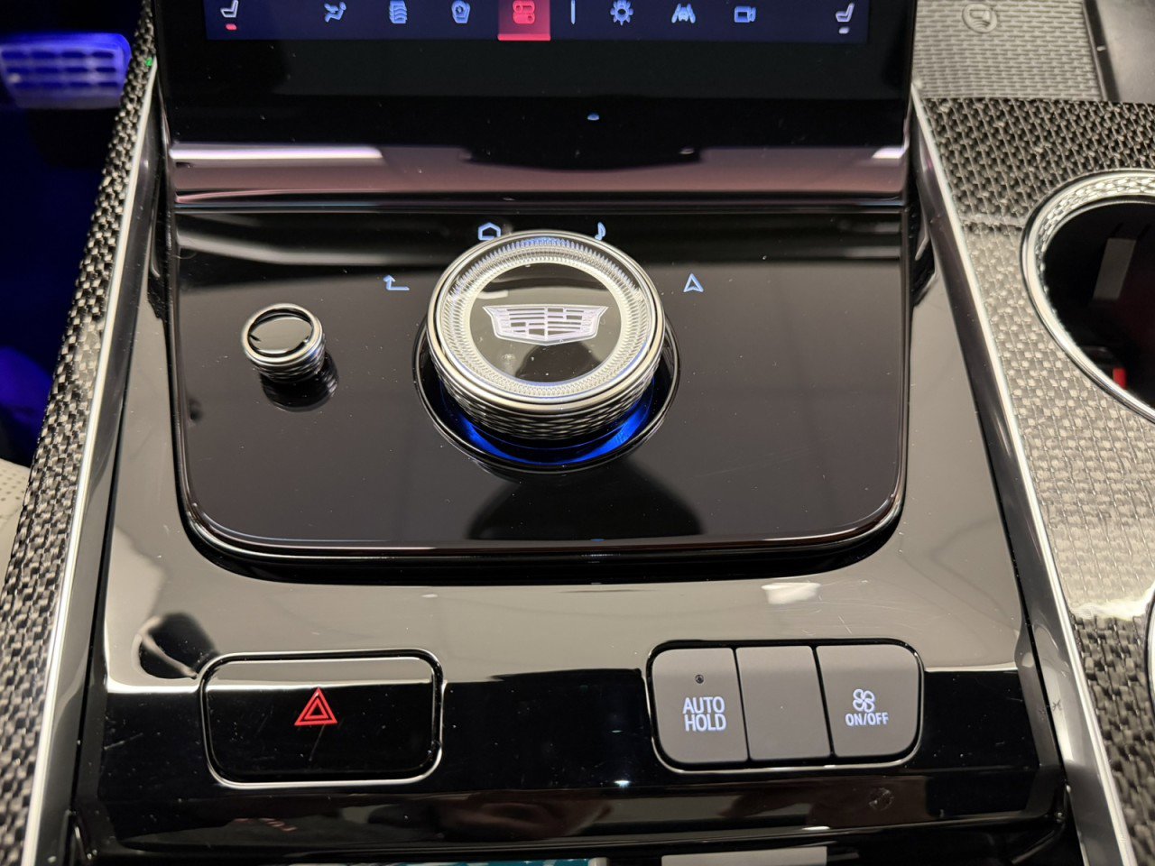 Used 2025 Cadillac Escalade V image 18