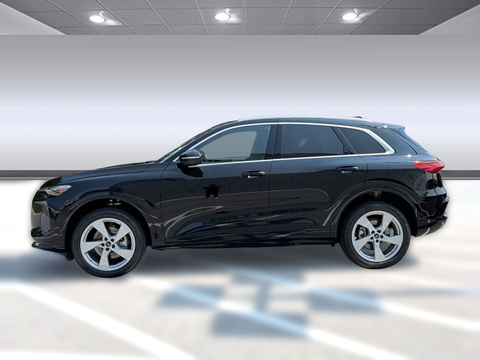 New 2026 Audi Q5 Premium w/ Premium Plus AWD/4WD image 2