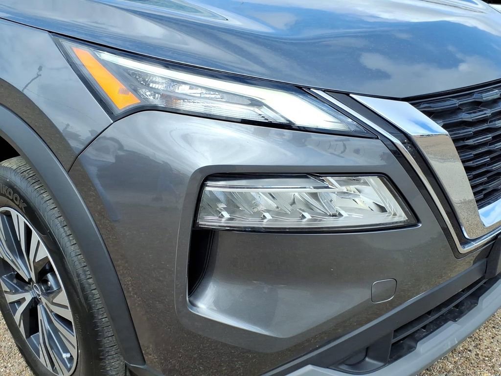 Used 2023 Nissan Rogue SV image 8