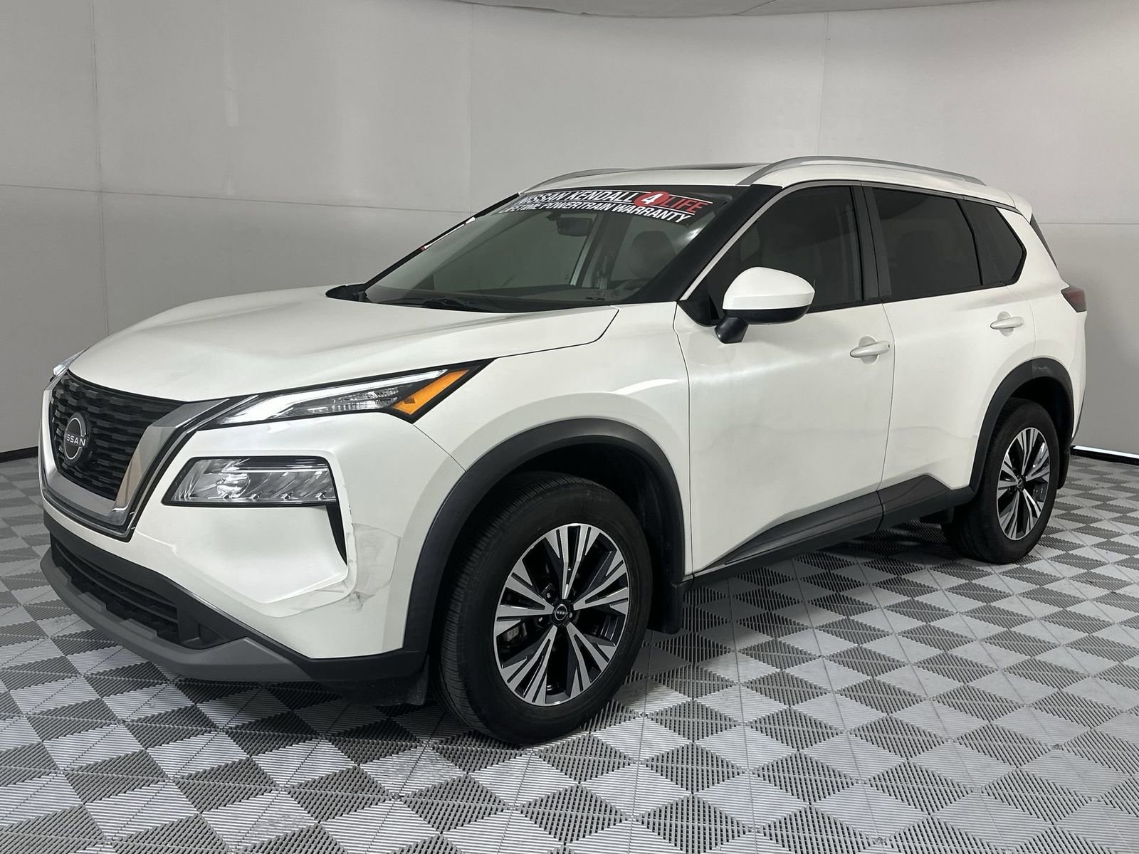 Certified 2023 Nissan Rogue SV w/ SV Premium B Package image 4