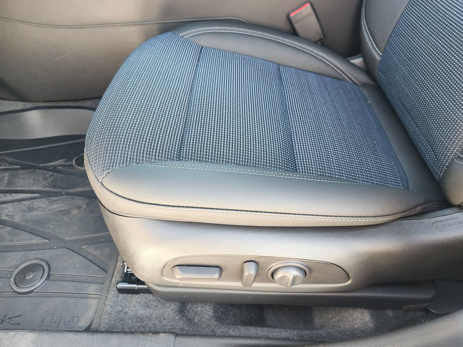 New 2026 Buick Envista Sport Touring w/ Convenience I Package FWD image 29