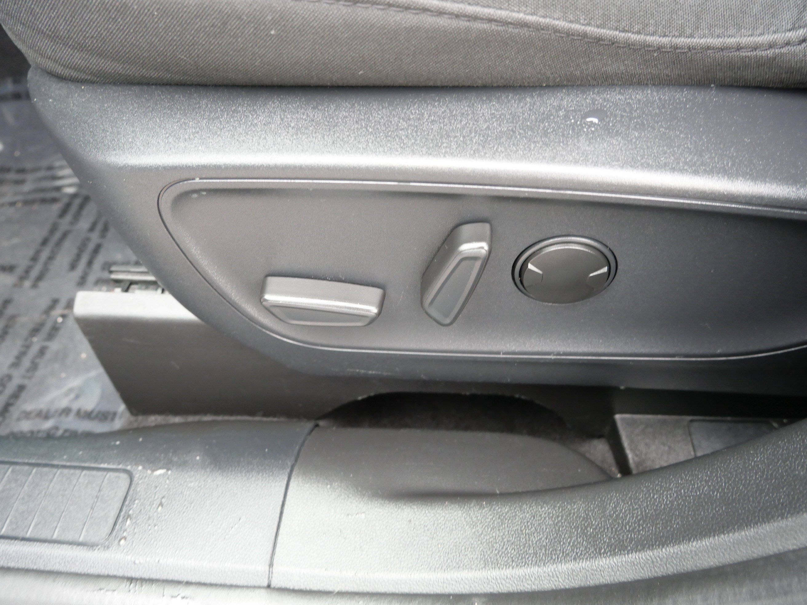 Used 2024 Ford Escape Active AWD/4WD image 19