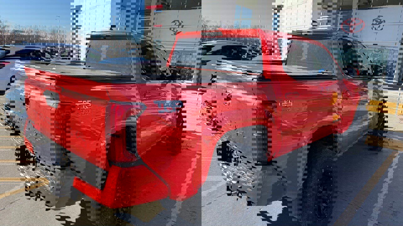 Used 2024 Toyota Tacoma TRD Sport image 4