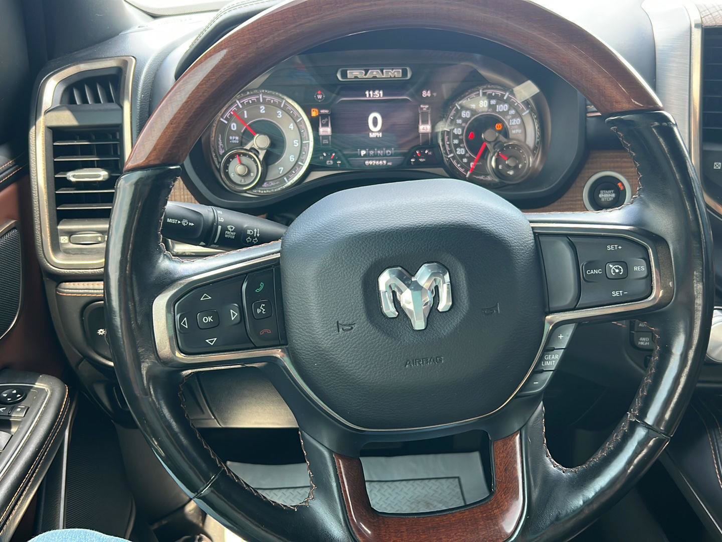 Used 2019 RAM 1500 Limited AWD/4WD image 15