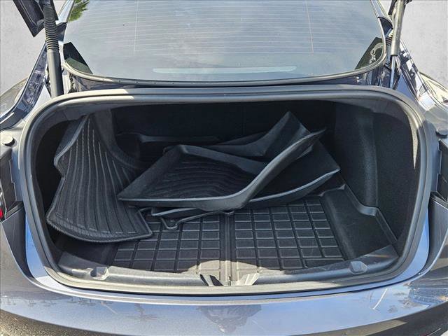 Used 2021 Tesla Model 3 Performance image 6