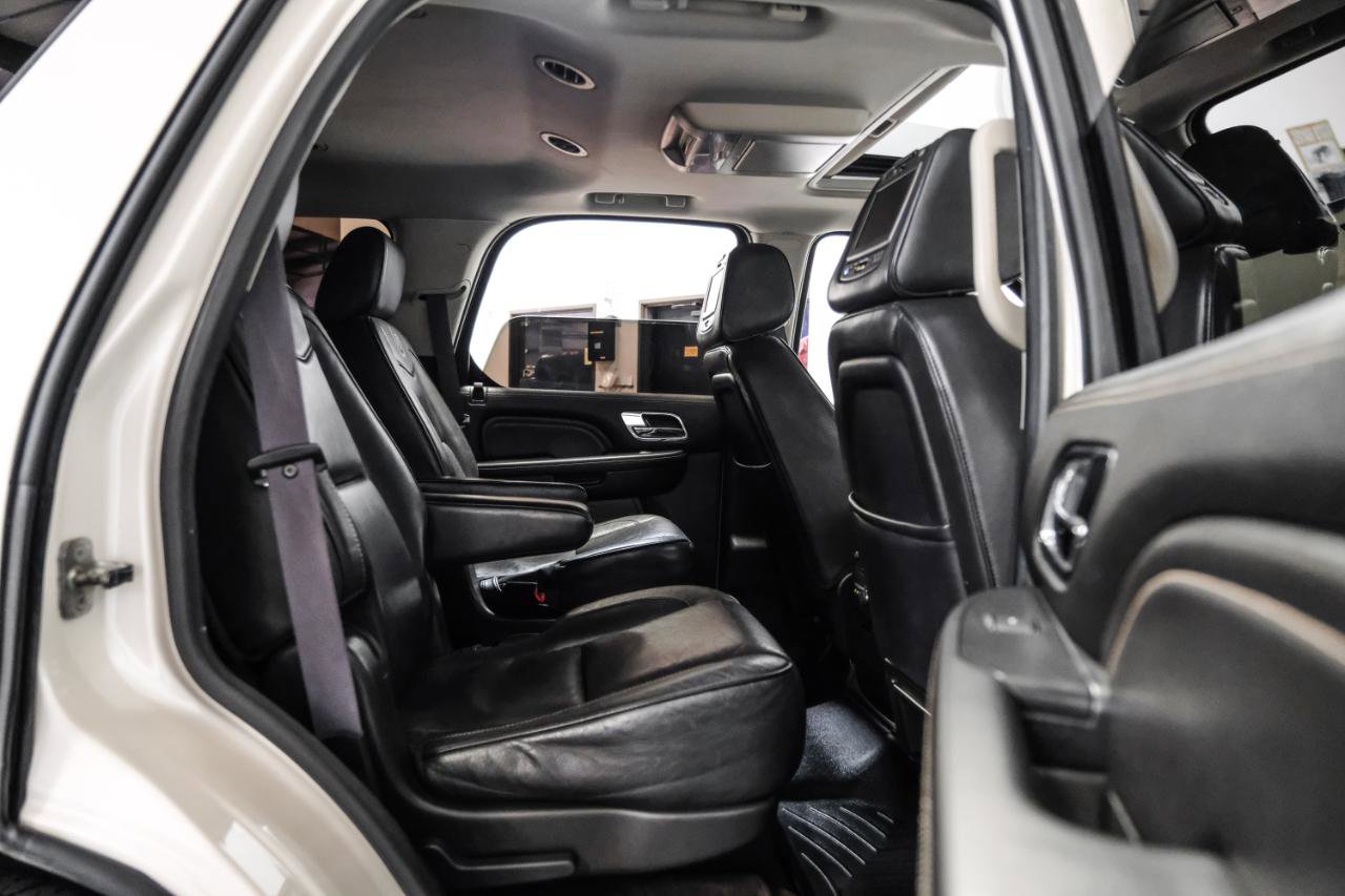 Used 2013 Cadillac Escalade Platinum RWD image 46