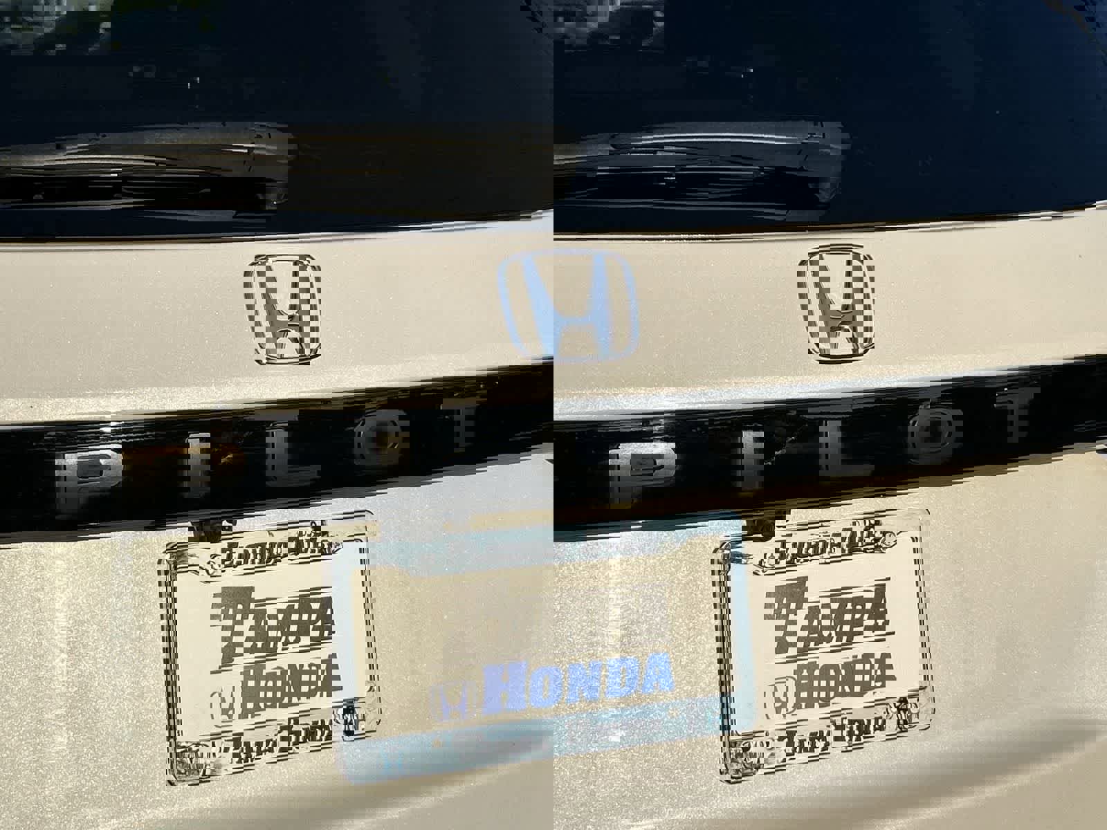 Used 2024 Honda Pilot Touring image 7