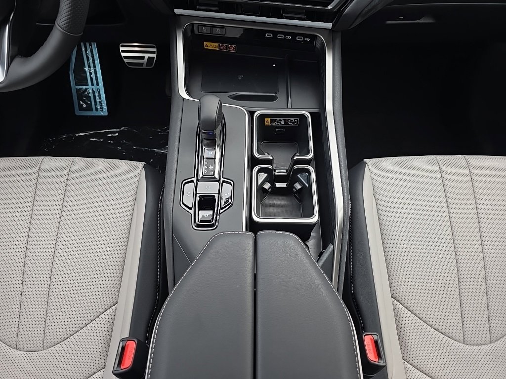 New 2026 Lexus TX 500h AWD image 24