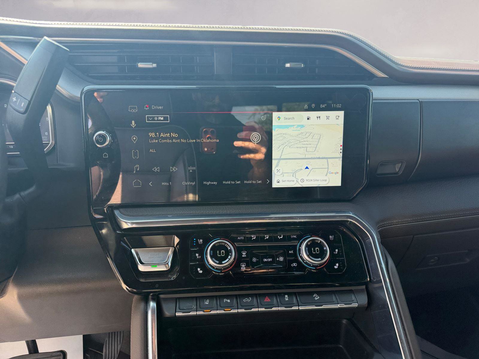 Used 2024 GMC Sierra 2500 Denali image 11