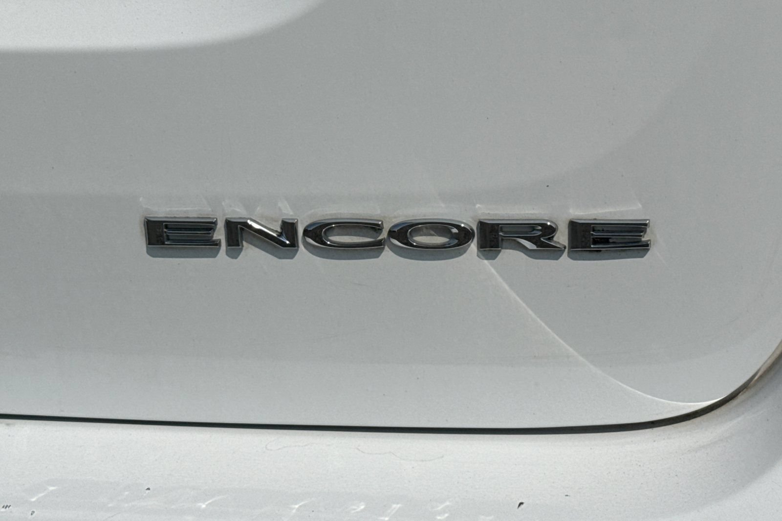 Used 2018 Buick Encore Essence FWD image 49