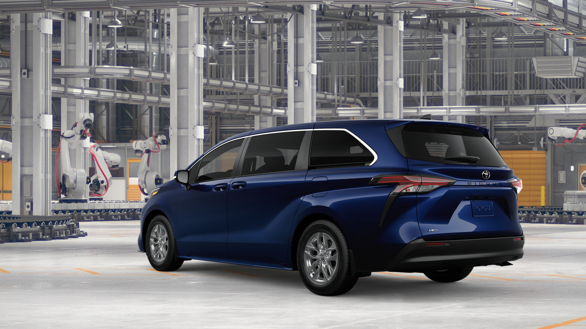 New 2026 Toyota Sienna LE FWD image 8