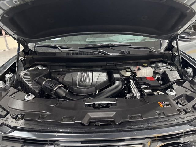 Used 2024 GMC Acadia AT4 w/ Luxury Package image 39