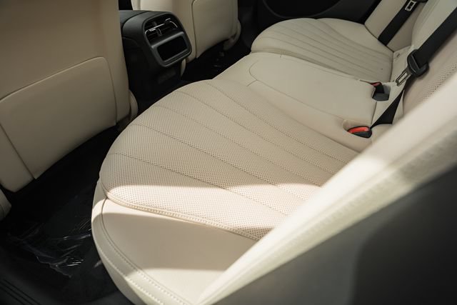 Certified 2025 Mercedes-Benz E 450 4MATIC Sedan image 31