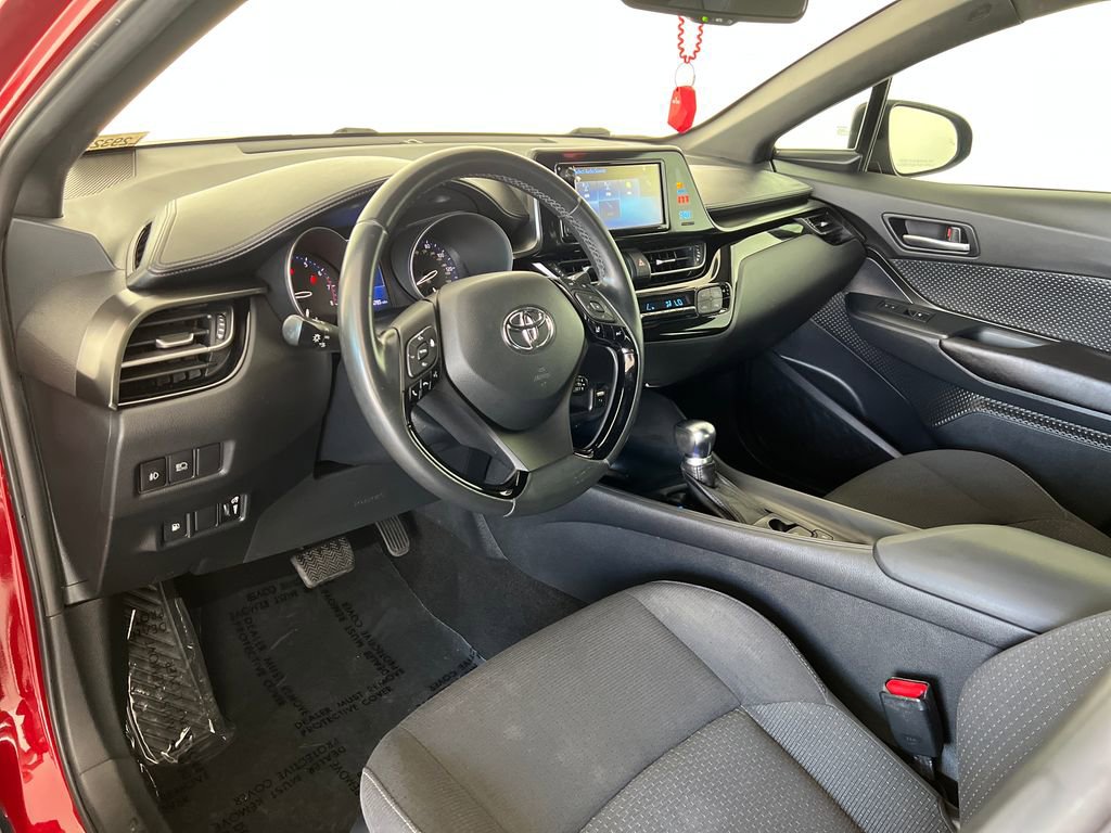 Used 2018 Toyota C-HR XLE image 19