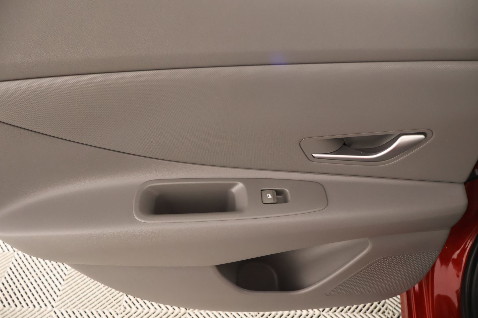 Certified 2024 Hyundai Elantra SE image 15