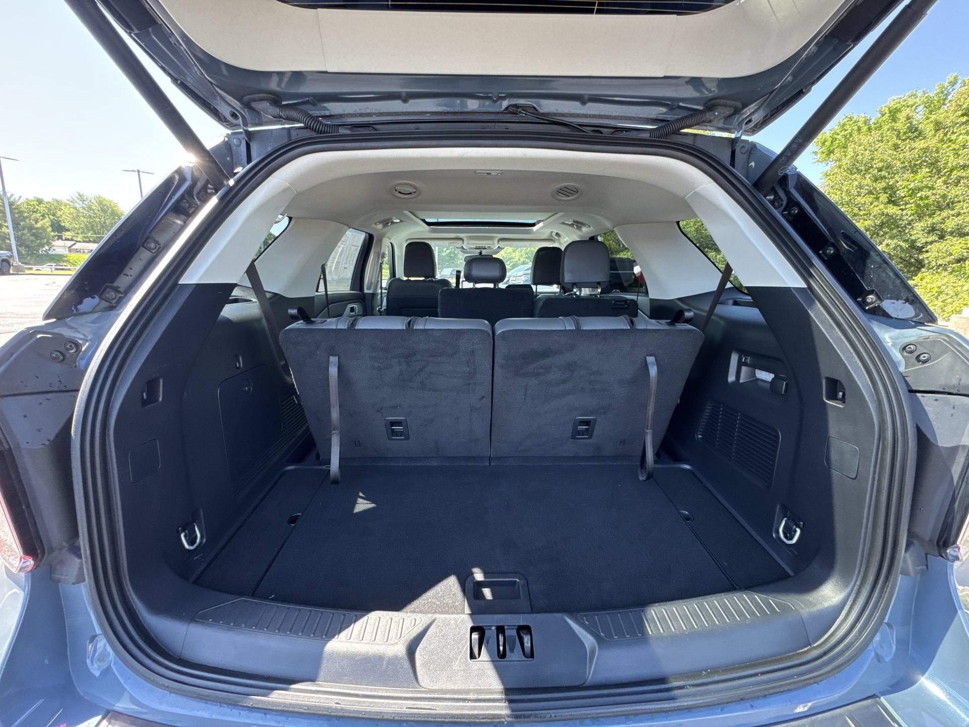 Used 2025 Ford Explorer Active w/ Active Comfort Package AWD/4WD image 26