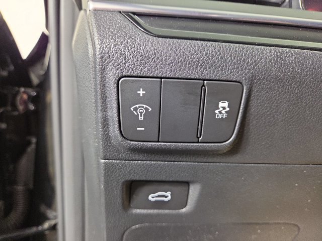 Certified 2025 Kia K5 GT-Line AWD/4WD image 26