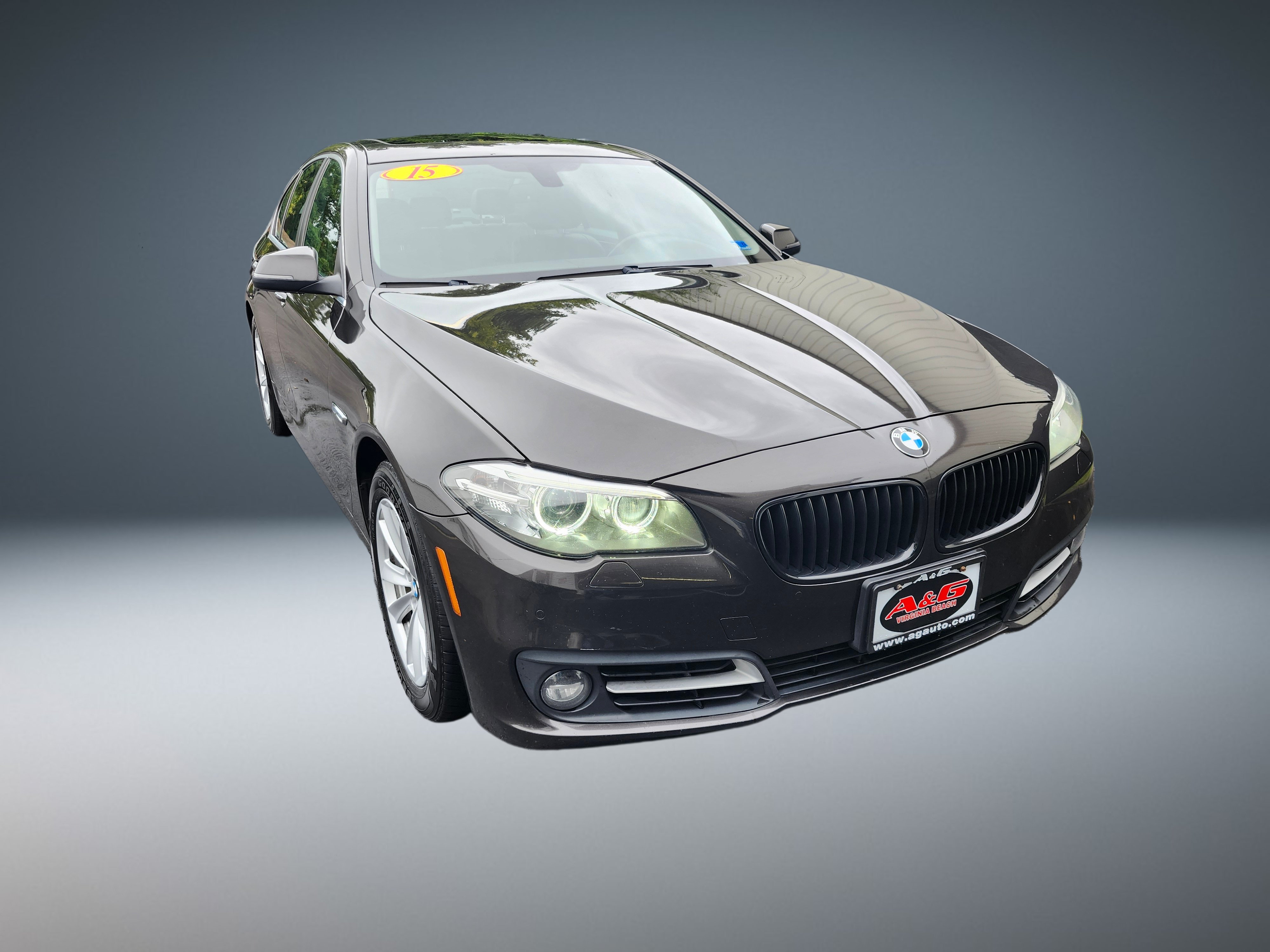 Used 2015 BMW 528i xDrive Sedan AWD/4WD image 1