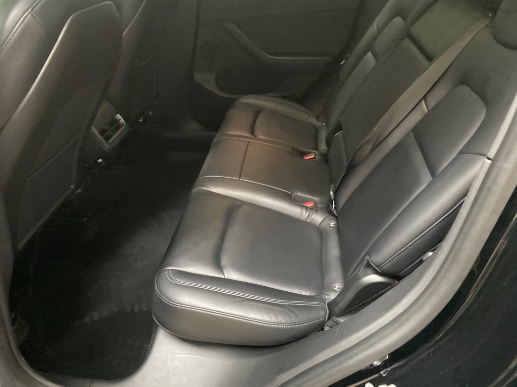 Used 2020 Tesla Model Y Long Range image 28