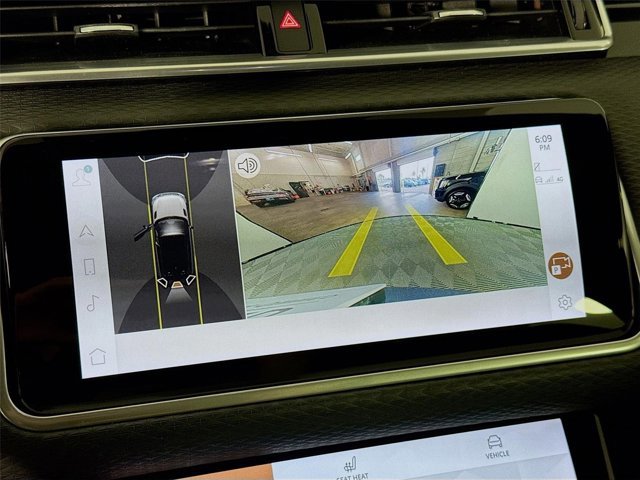 Certified 2022 Land Rover Range Rover Velar R-Dynamic S AWD/4WD image 17