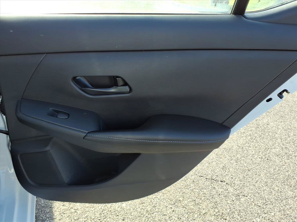 Used 2025 Nissan Sentra S FWD image 17