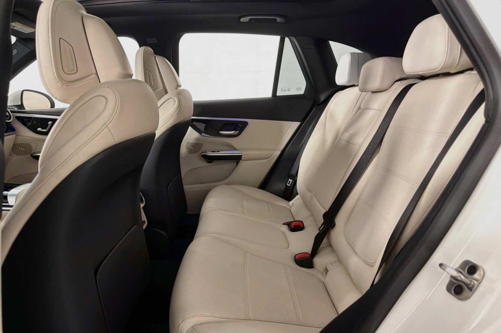 Certified 2026 Mercedes-Benz GLC 300 4MATIC image 8