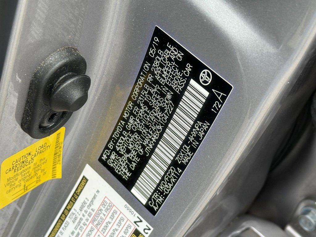 Used 2019 Toyota C-HR LE image 40