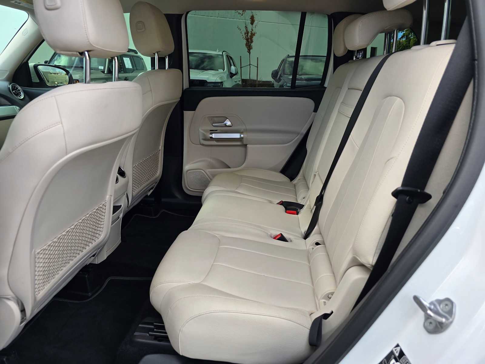 Used 2022 Mercedes-Benz GLB 250 GLB 250 image 17