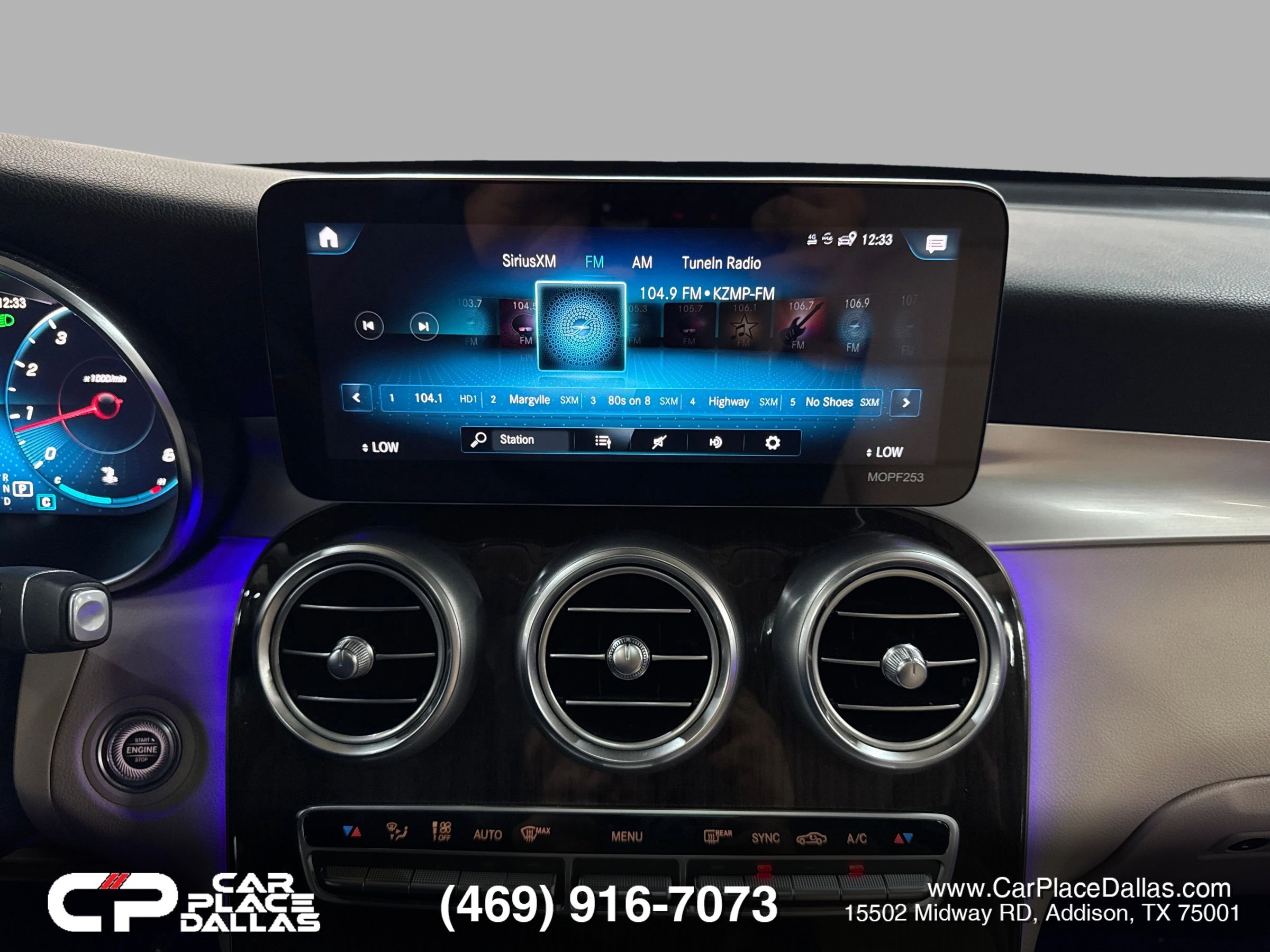 Used 2021 Mercedes-Benz GLC 300 w/ Premium Package image 44