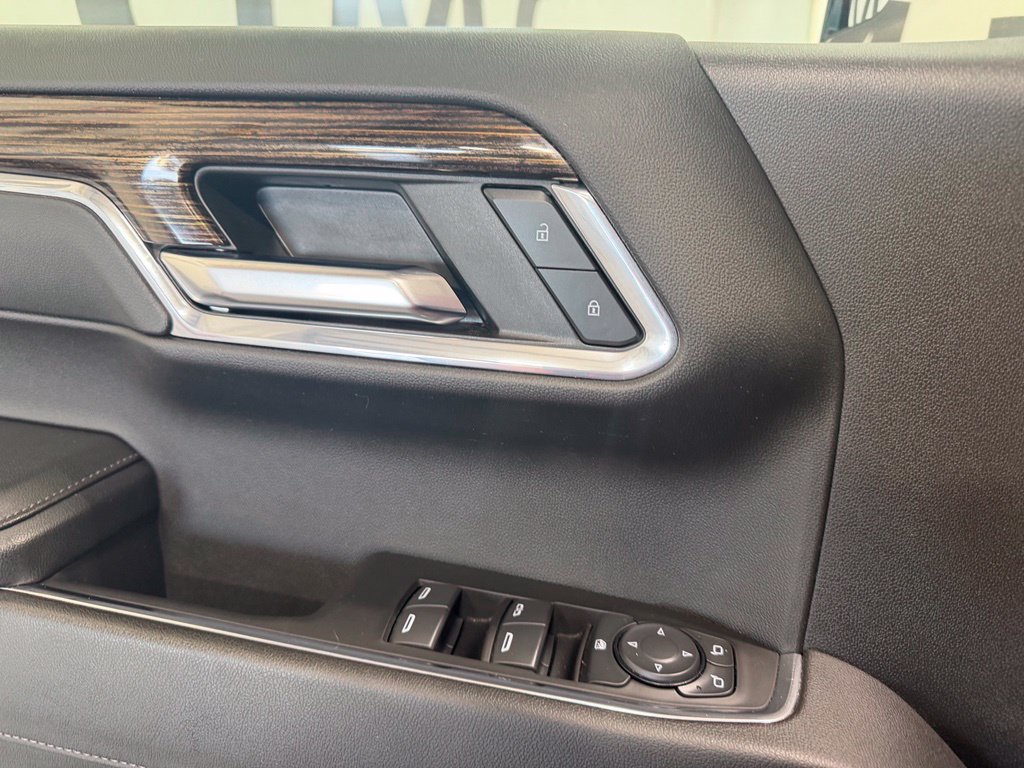 Used 2024 GMC Sierra 1500 Elevation AWD/4WD image 13