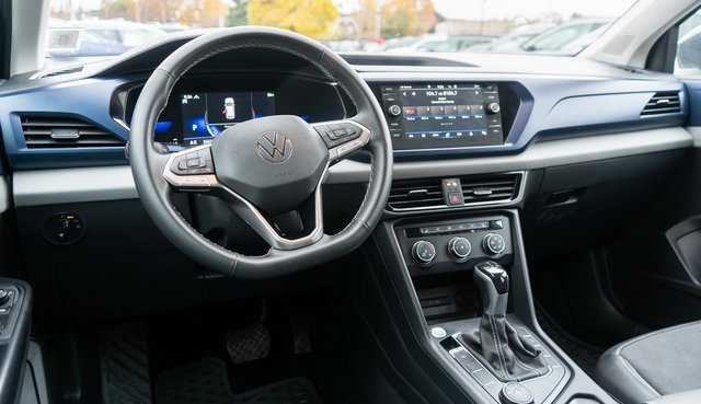 Used 2022 Volkswagen Taos SE image 13