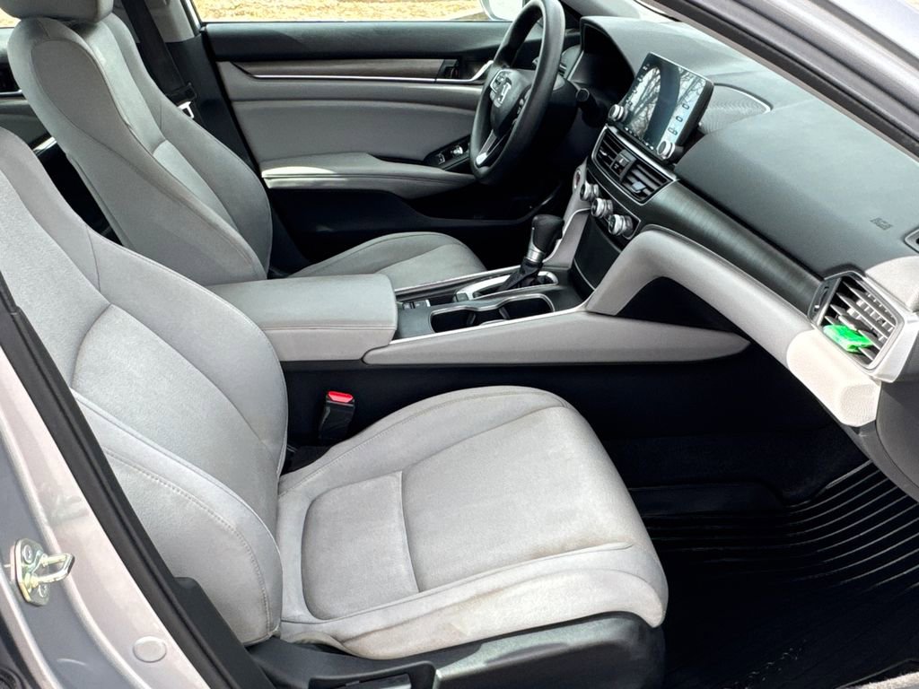 Used 2018 Honda Accord LX image 10