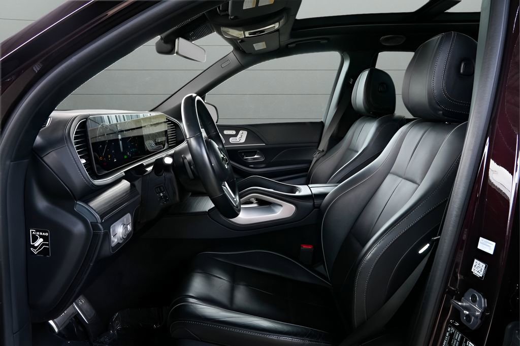 Used 2023 Mercedes-Benz Maybach GLS 600 4MATIC image 57
