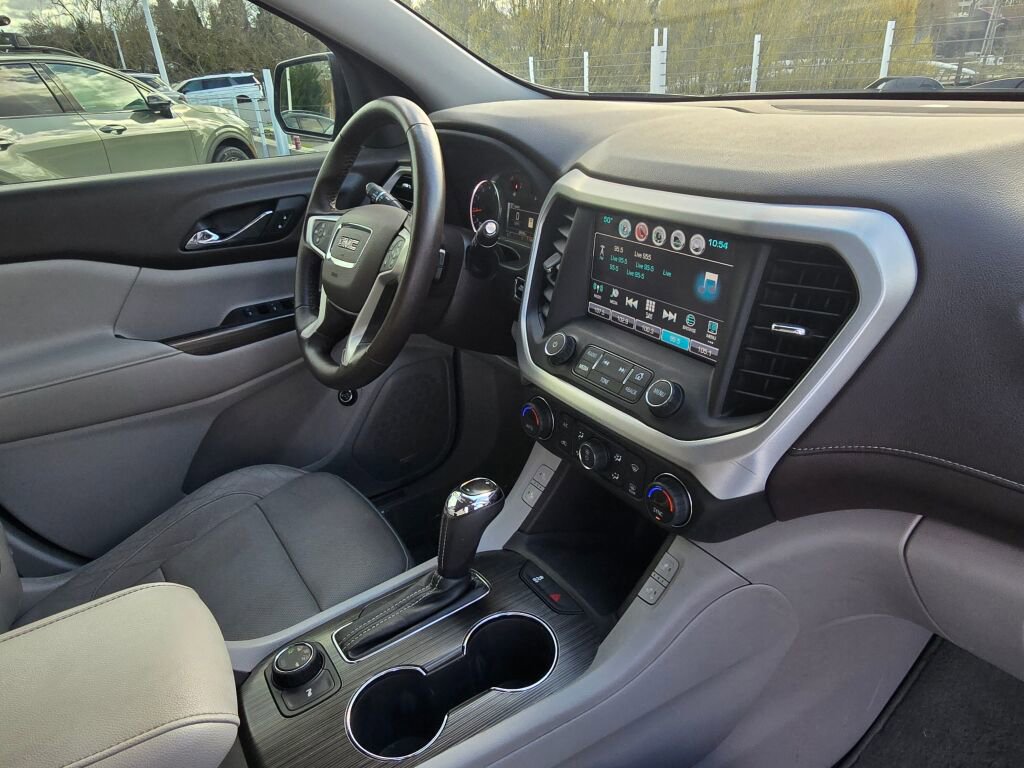 Used 2017 GMC Acadia SLT image 11