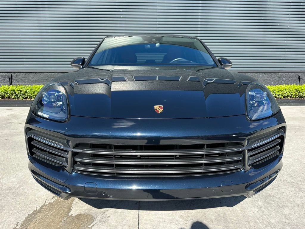 Certified 2023 Porsche Cayenne Platinum Edition image 8