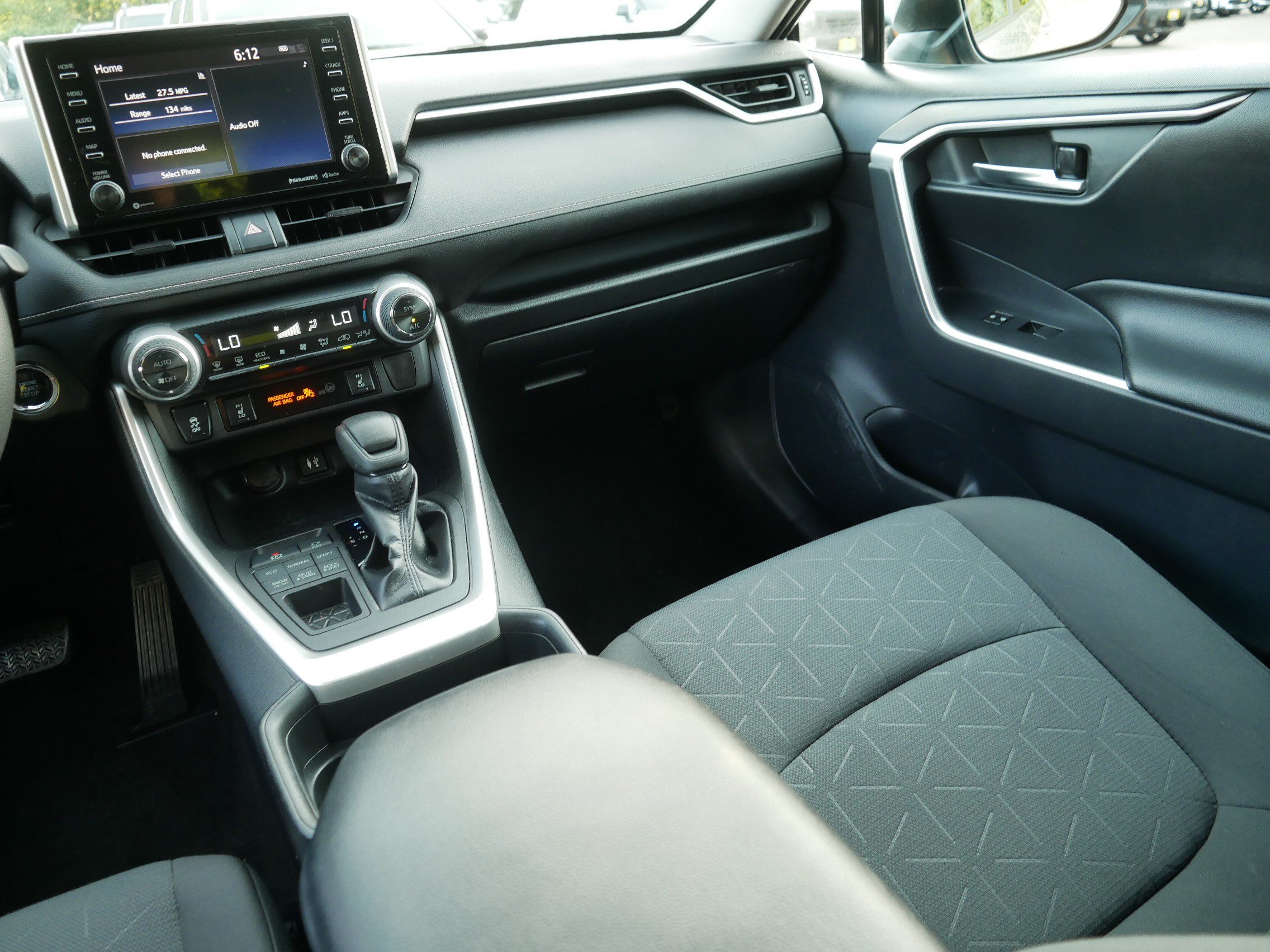 Used 2019 Toyota RAV4 XLE AWD/4WD image 11