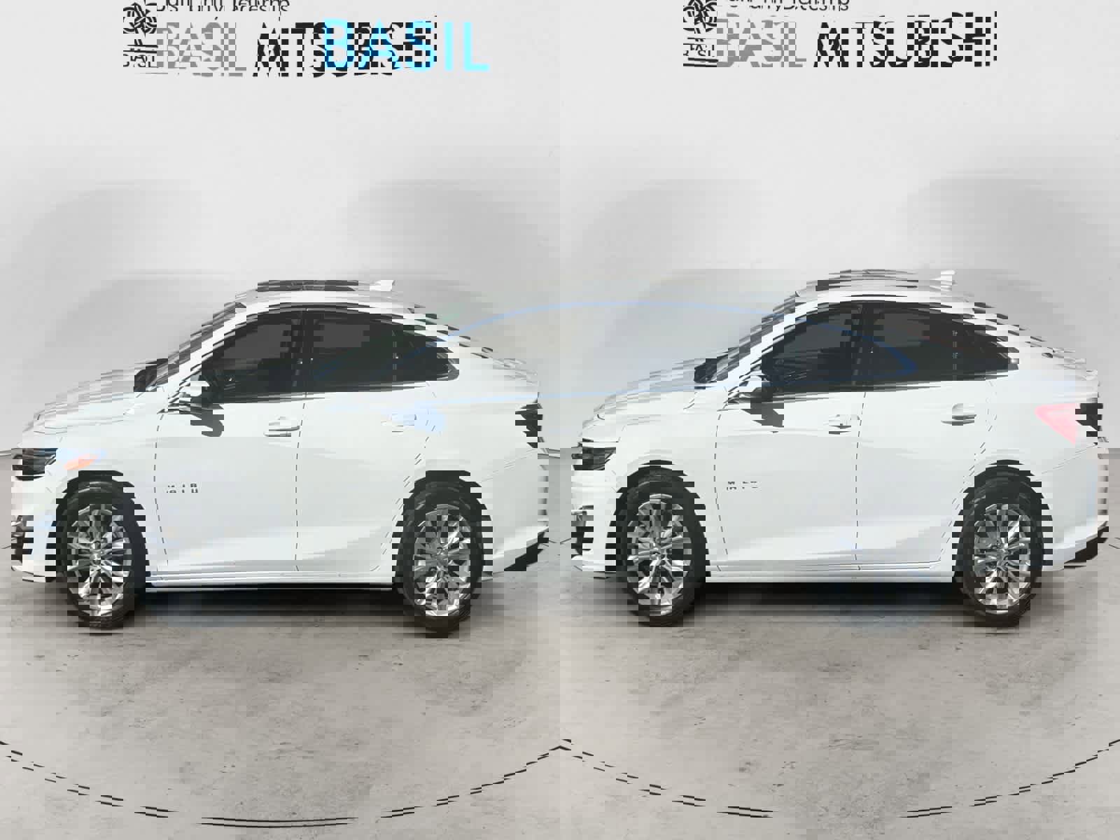 Used 2024 Chevrolet Malibu LT image 2