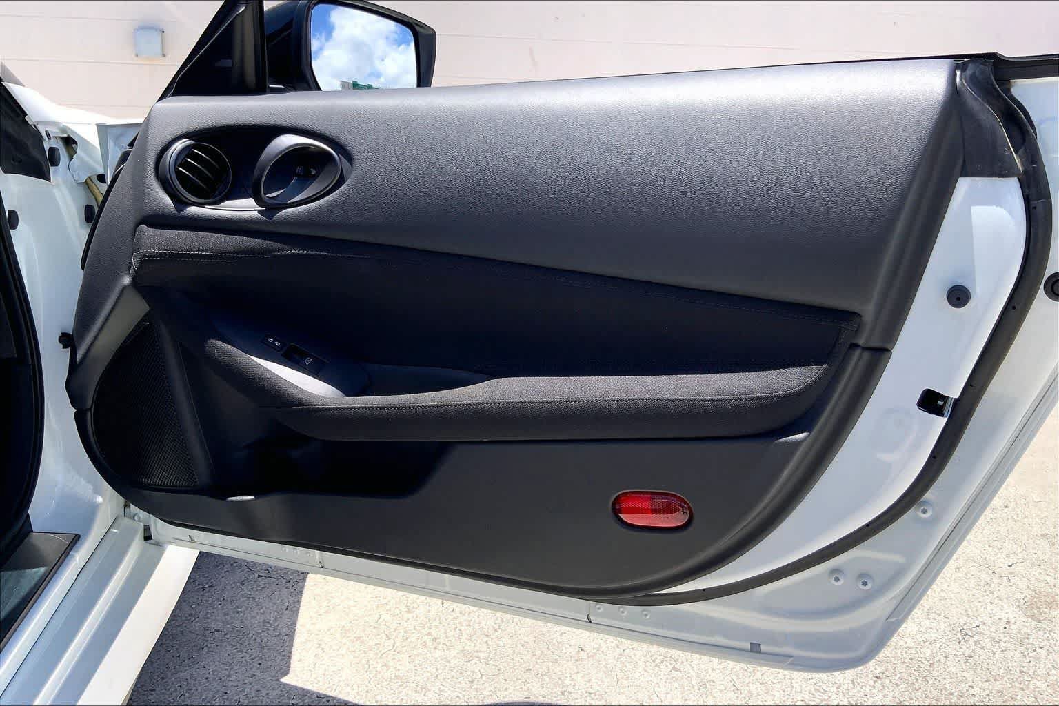 Used 2024 Nissan Z Sport w/ Floor Mat Package RWD image 27