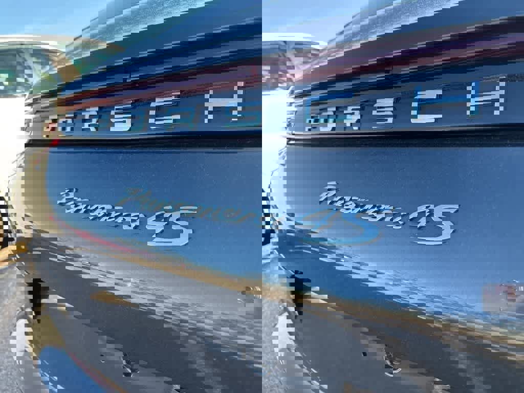 Used 2018 Porsche Panamera 4S image 5