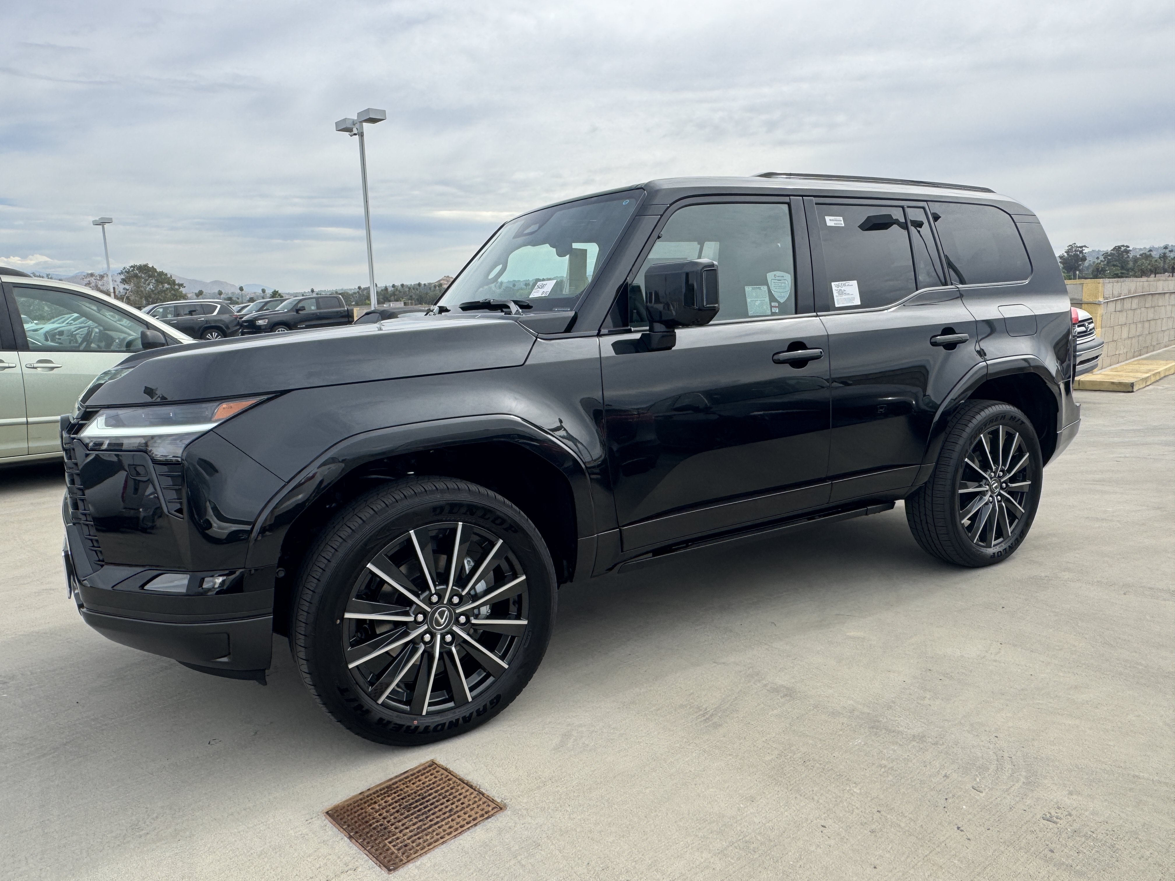 New 2026 Lexus GX 550 w/ Accessory Package (2T) AWD/4WD image 5