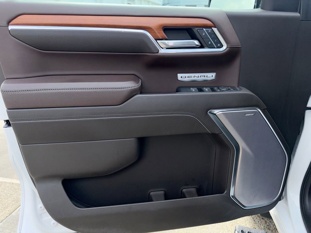 Used 2022 GMC Sierra 1500 Denali w/ Denali Reserve Package image 12