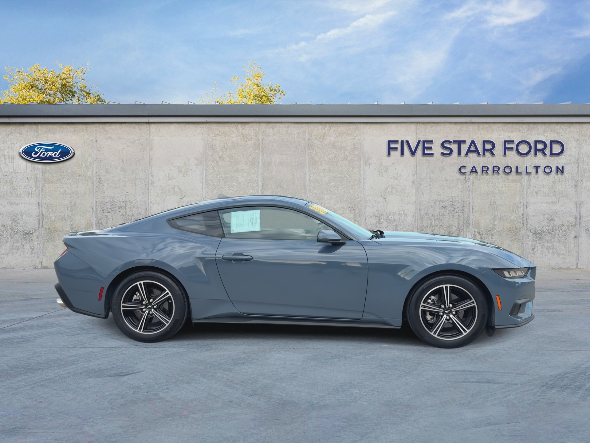 Used 2024 Ford Mustang Coupe RWD image 9