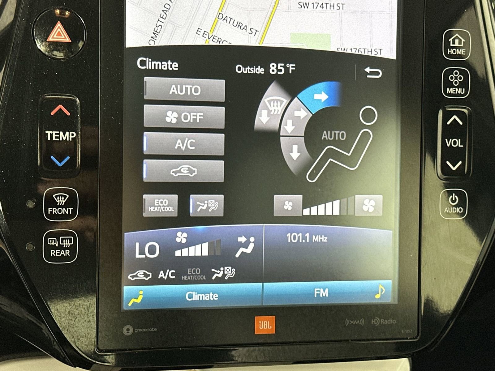 Used 2018 Toyota Prius Prime Advanced w/ Carpet Mat Package image 19