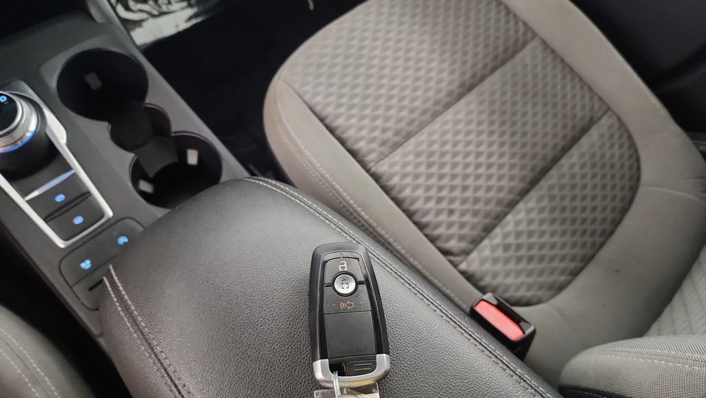 Certified 2020 Ford Escape SE AWD/4WD image 20