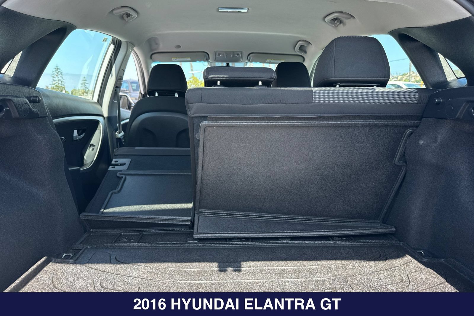 Used 2016 Hyundai Elantra GT w/ Option Group 02 FWD image 16