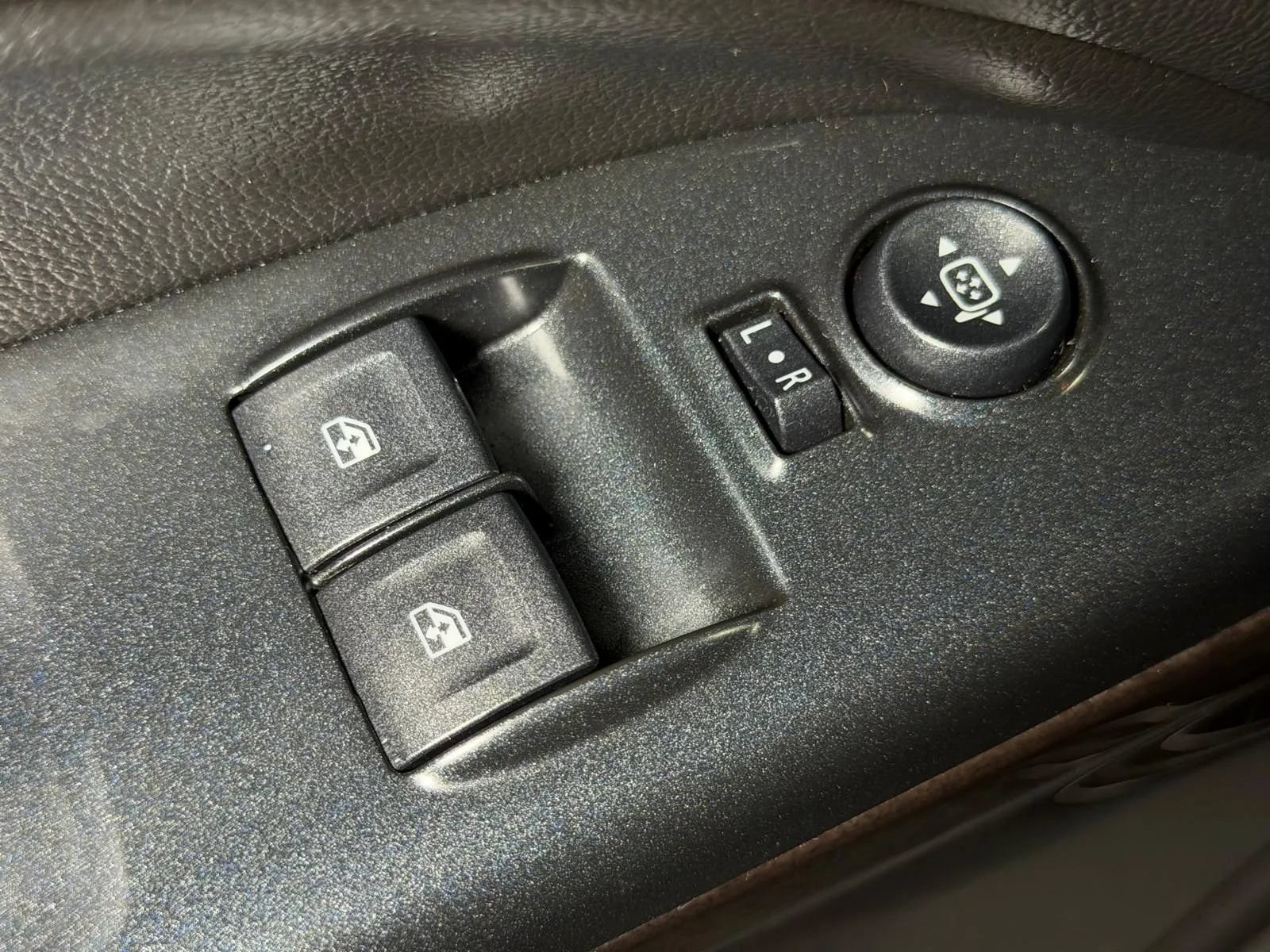 Used 2015 GMC Canyon SLT AWD/4WD image 19