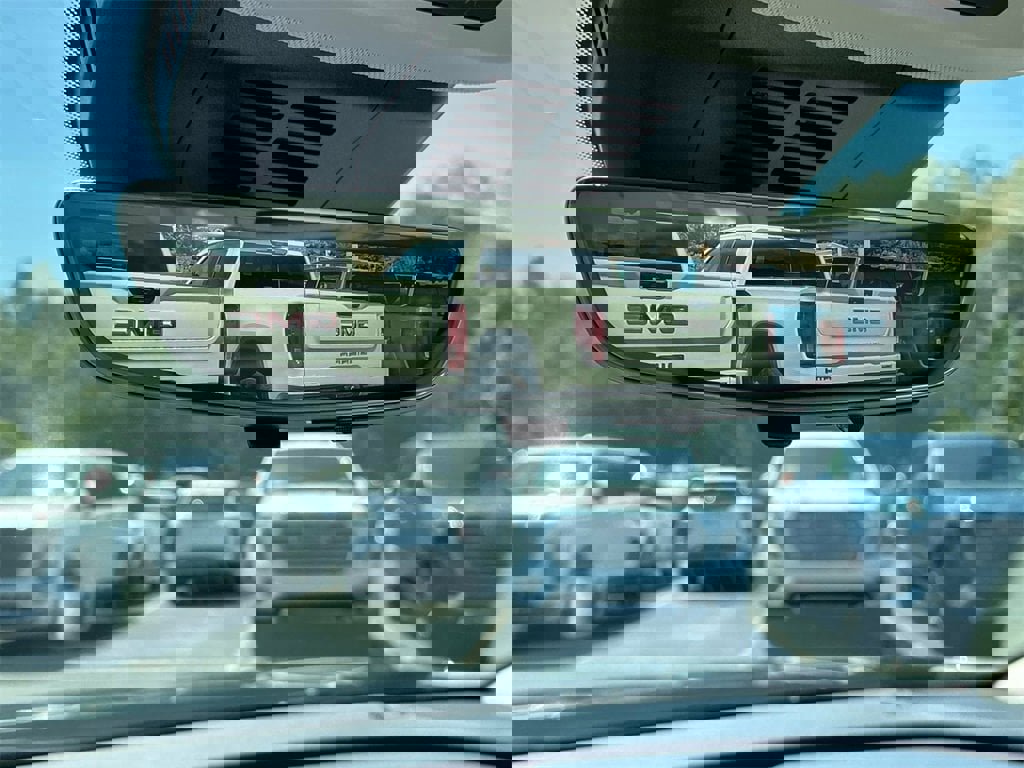 New 2025 Buick Envision Avenir image 31