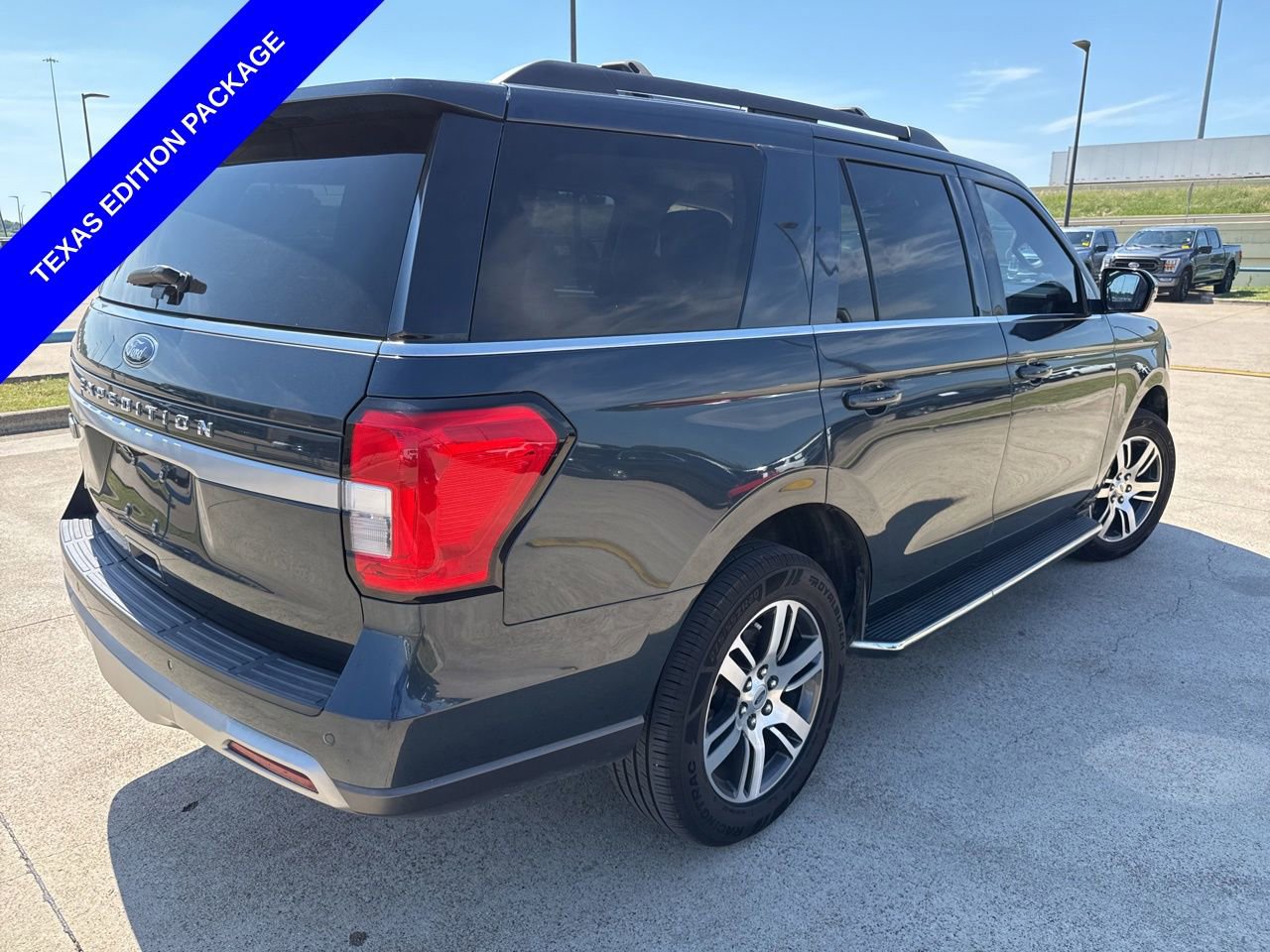 Used 2022 Ford Expedition XLT RWD image 12