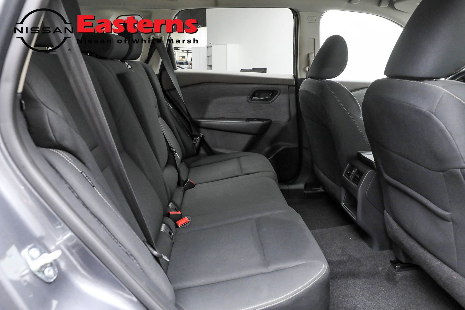 Used 2023 Nissan Rogue S image 24